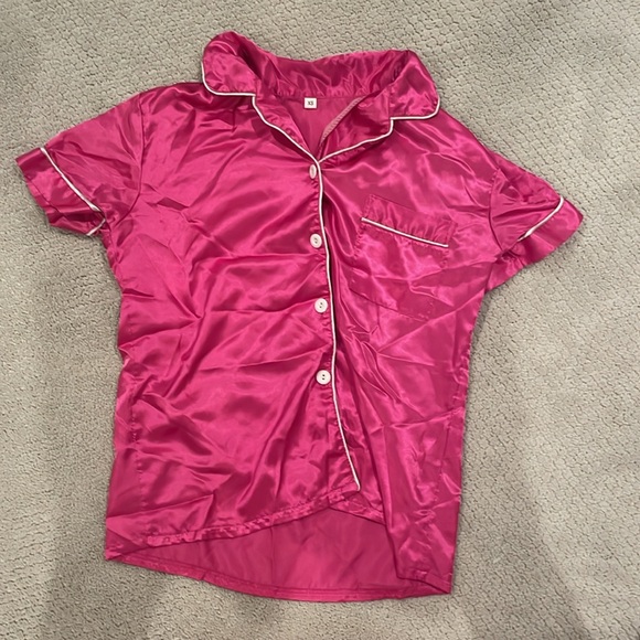 Silk pajamas - Picture 2 of 3